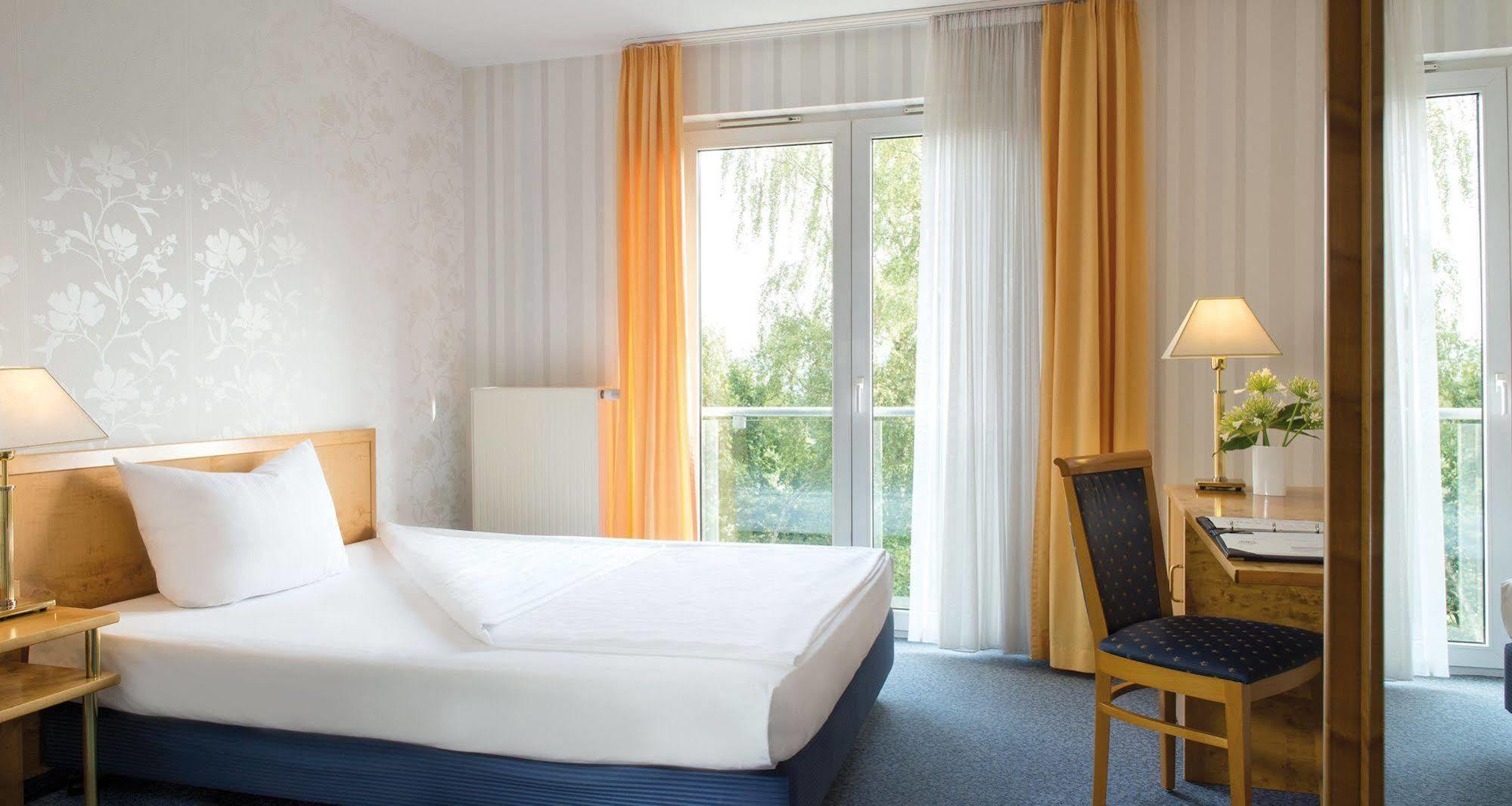 Victor'S Residenz-Hotel Gummersbach Exterior foto
